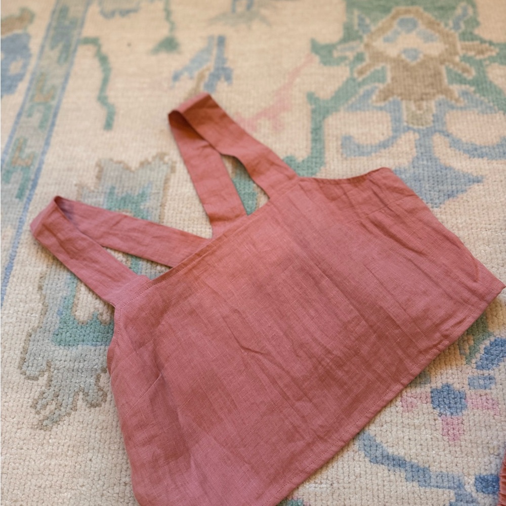 Vitamin A Women's Tallows linen shorts and  cropped linen top. - Picture 8 of 9